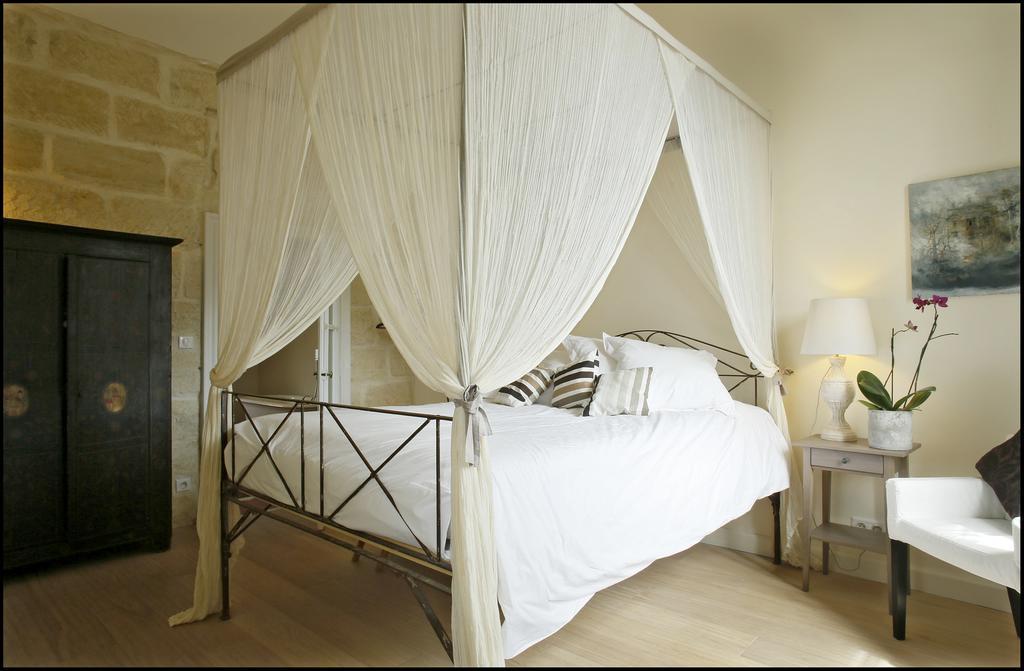 La Maison Rouge D'Uzes B&B Rom bilde